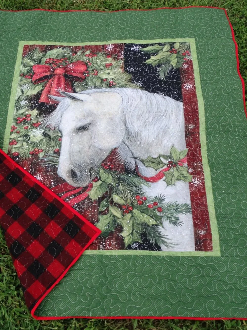 Handmade Christmas Horse Barn Country Christmas Quilt Fleece Backing